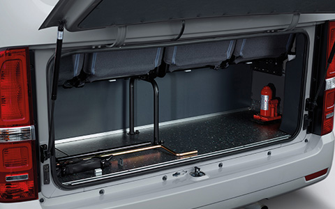 Rear Luggage Compartment
