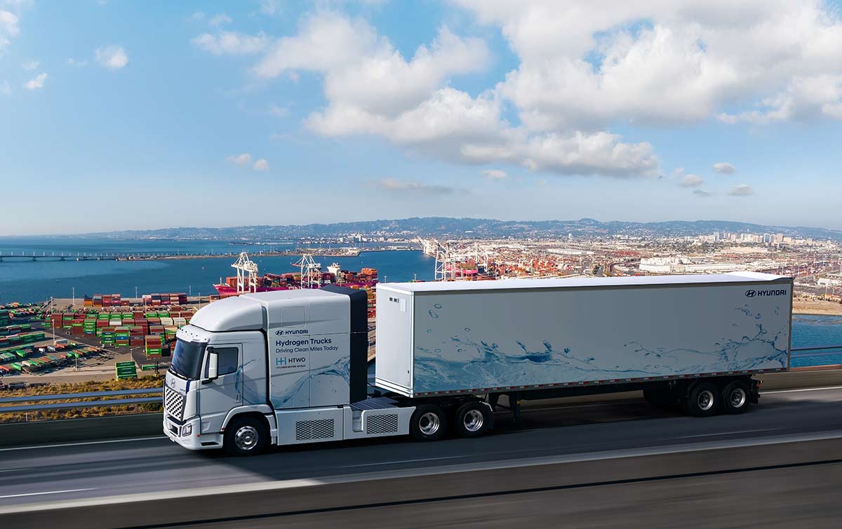 Hyundai Motor Unveils the New XCIENT Heavy-Duty Fuel Cell Truck at ACT Expo 2025